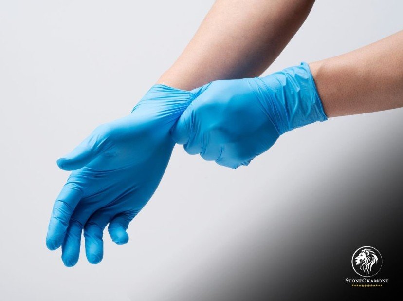 What is the process for the regularization of surgical gloves at ANVISA?